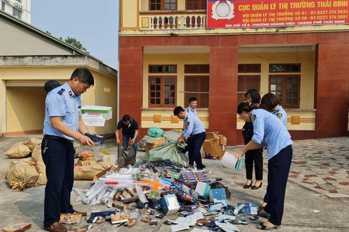 Thái Bình tiêu hủy hàng hóa vi phạm với số lượng lớn