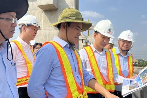 Phó Chủ tịch UBND TP Hồ Chí Minh khảo sát tiến độ 'siêu' dự án 10.000 tỷ đồng chống ngập do triều