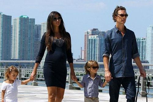 Hình ảnh đời thường của Matthew McConaughey - 'Người đàn ông hấp dẫn nhất' năm 2005
