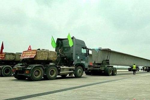Phạt 369 triệu đồng vụ đoàn xe đầu kéo được 'hộ tống' từ Nghệ An qua Hà Tĩnh
