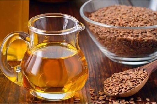 Vì sao bạn nên thường xuyên sử dụng dầu hạt lanh?