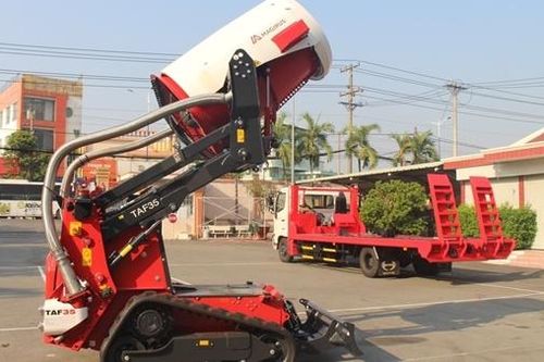 Bình Dương đưa robot tham gia chữa cháy