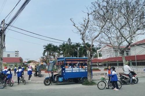 Hải Phòng: Dịch vụ đưa đón học sinh tự phát rủi ro cao
