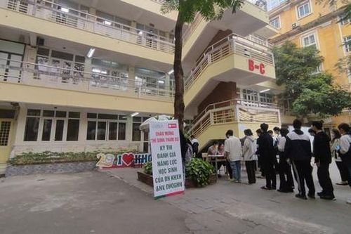 Gần 4.000 thí sinh dự thi ĐGNL đợt 1 của ĐH Quốc gia Hà Nội: Đề khó đạt điểm cao!