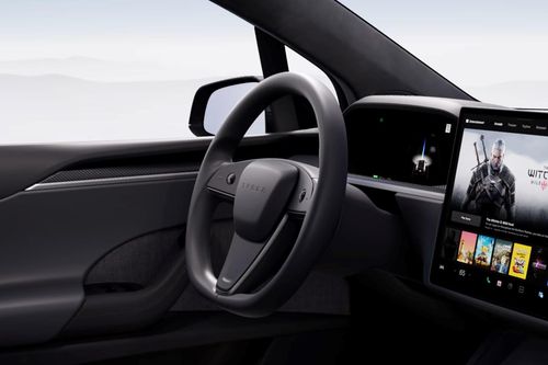 Xe điện Tesla được trang bị vô lăng mới