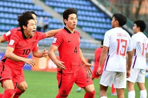 Cầm vàng để vàng rơi, U20 Trung Quốc ngậm ngùi nhìn Hàn Quốc vào World Cup