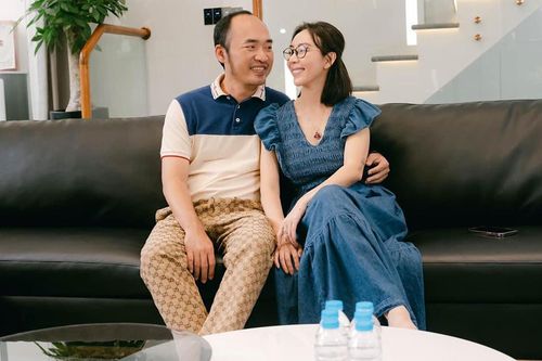 Căn nhà bề thế, đắt đỏ của vợ chồng Thu Trang - Tiến Luật