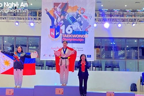 Nữ vận động viên Nghệ An giành Huy chương Vàng Giải Vô địch taekwondo Đông Nam Á
