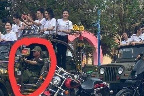 Xử lý xe Jeep chở dàn người đẹp diễu hành phố biển Cửa Lò