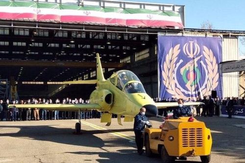 Iran khai trương dây chuyền sản xuất máy bay huấn luyện Yasin mới