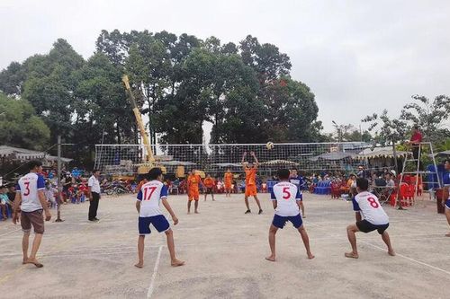 Sôi nổi các hoạt động chào mừng lễ hội ở huyện Châu Phú