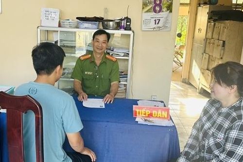 Trưởng Công an thị trấn tiêu biểu trong học tập, làm theo lời Bác dạy