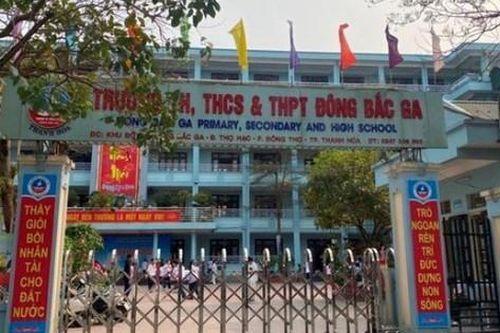 Yêu cầu thầy giáo liên tiếp tát vào đầu nhiều học sinh kiểm điểm, rút kinh nghiệm