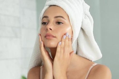 Thứ tự các bước dưỡng da ban ngày