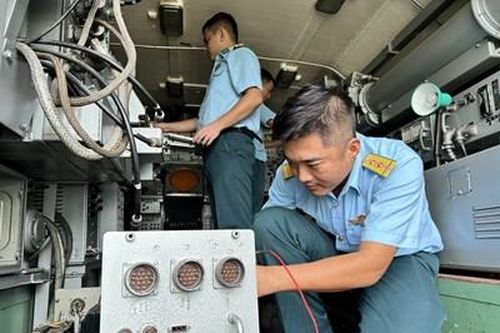 Truyền lửa nhiệt huyết cho quân nhân