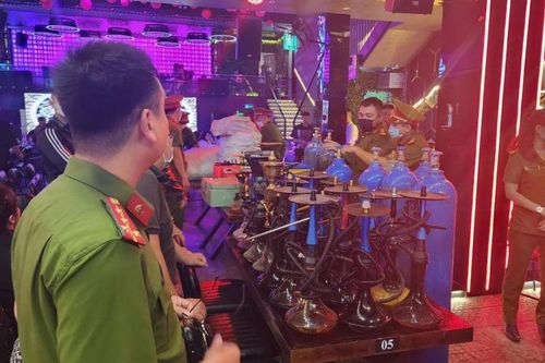 Shisha, bóng cười hết đất sống ở trung tâm Đà Nẵng