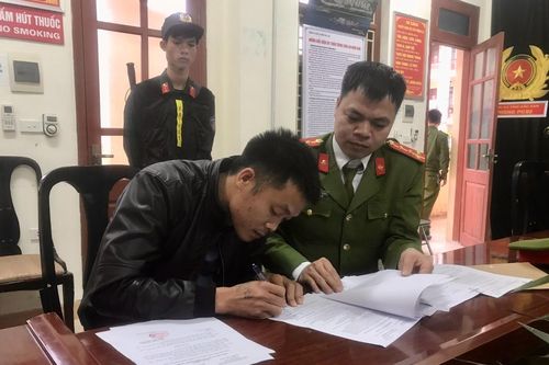 Bắt giam 3 đối tượng mua bán người dưới 16 tuổi