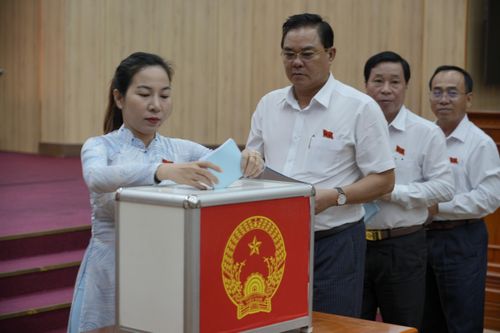 Kiên Giang miễn nhiệm đại biểu HĐND với nguyên Giám đốc Sở Y tế
