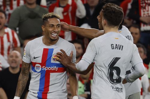 Thắng hú vía Bilbao, Barca cho Real Madrid 'hít bụi'