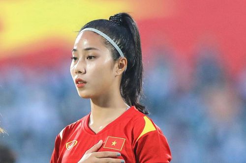 Nhan sắc nổi bật của thủ quân U20 nữ Việt Nam