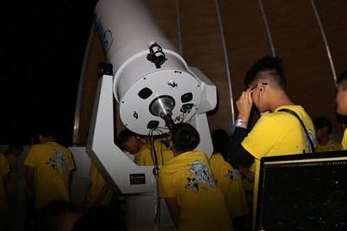 Đến Nha Trang ngắm cận cảnh sao Hỏa và các hành tinh từ kính thiên văn vào loại hiện đại nhất Việt Nam
