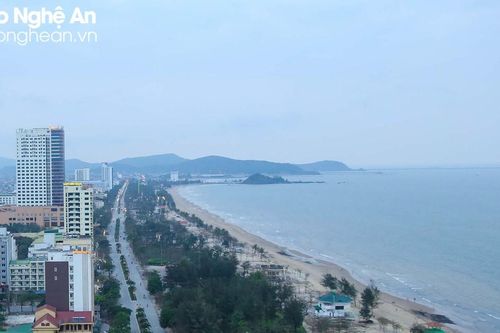 Cầu thị nhận lỗi khi để 'sạn' bên lề vòng Bán kết Lễ hội Áo dài Hoa cúc biển thị xã Cửa Lò