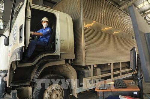 Tính đến chiều 13/3, Hà Nội có 13 trung tâm đăng kiểm hoạt động trở lại