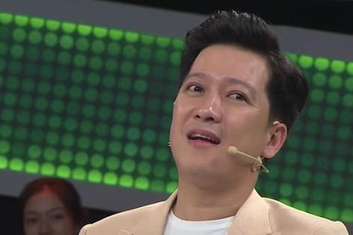 Câu đố tiếng Việt: 'Nhà có 2 anh em, xuân hạ thu đông, mùa nào cũng rét run cầm cập', đố là thứ gì?