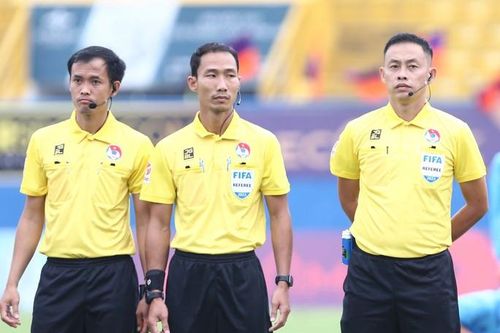 Việt Nam có thêm một trọng tài FIFA; Arsenal thể hiện quyết tâm ở cuộc đua vô địch