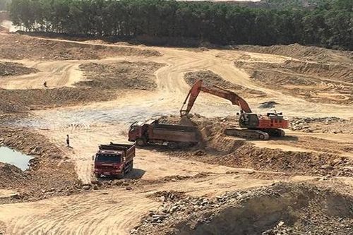 Chủ tịch tỉnh Quảng Trị 'nhắc nhẹ' các doanh nghiệp không gây khan hiếm, làm bất ổn thị trường vật liệu san lấp
