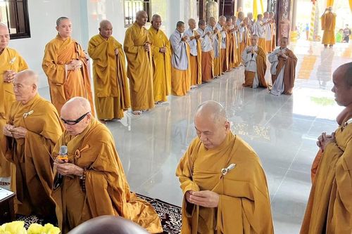Vĩnh Long: Chùa Phước Bình khánh tạ Tam bảo