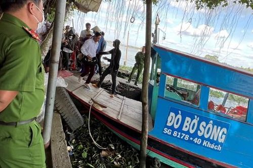 Nguy hiểm 'đò dù, bến lậu'