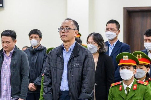 Cựu sếp ngân hàng thừa nhận sai phạm