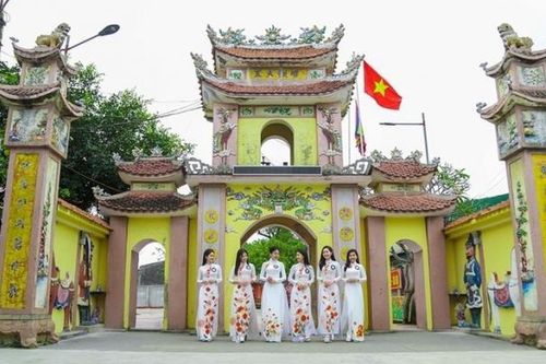 Thông tin chính thức về vụ việc tại Lễ hội Áo dài Hoa cúc biển Cửa Lò 2023