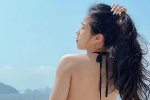Nữ đội trưởng U20 Việt Nam sở hữu sắc vóc gây mê