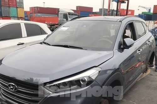 Tịch thu 9 ô tô Hàn Quốc quá cảnh Hải Phòng 'dính' lỗi nặng