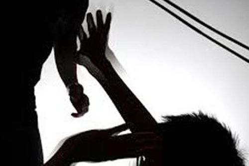 Người chồng đâm vợ tử vong trong đêm ở Nghệ An