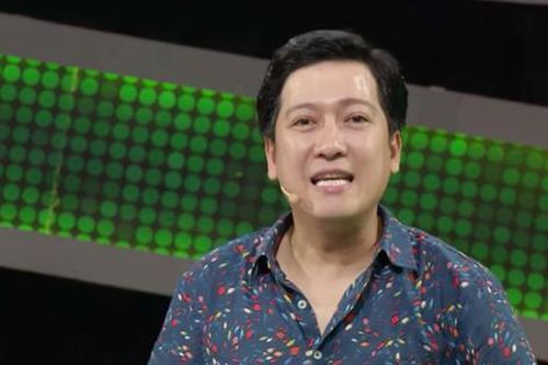 Câu đố tiếng Việt: 'Hàm răng lúc trắng, lúc vàng, râu rìa xồm xoàm mà lại rất thơm', đố là gì?