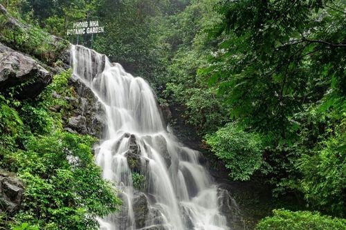 Du lịch Vườn quốc gia Phong Nha Kẻ Bàng tận dụng tiềm năng thiên nhiên để phát triển toàn diện và bền vững