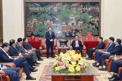 Chủ tịch Quốc hội: Hưng Yên cần tận dụng dư địa phát triển công nghiệp