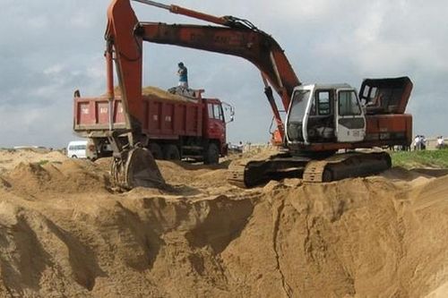 Phú Yên lập đoàn thanh tra khi giá vật liệu làm đường cao tốc tăng cao