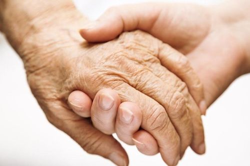 Vợ không chịu phụng dưỡng cha mẹ, bị xử phạt thế nào?