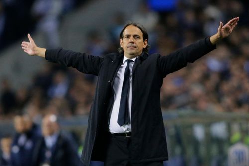 Phản ứng của HLV Inter khi vào tứ kết Champions League