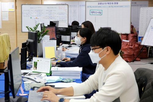 Hàn Quốc 'quay xe' với kế hoạch làm việc 69 giờ/tuần
