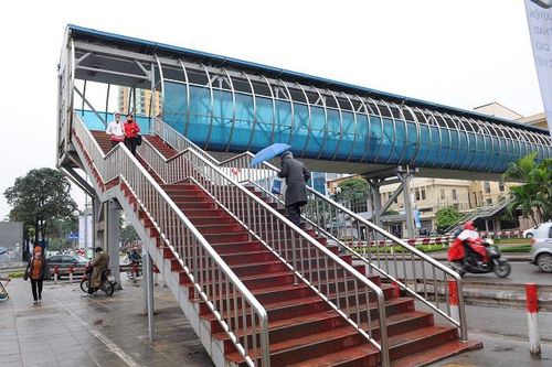 Phát huy hiệu quả các công trình hầm, cầu vượt bộ hành