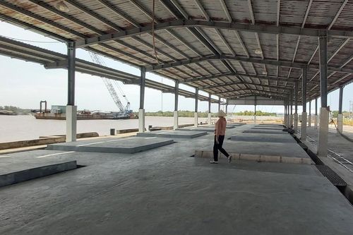 Bến cá hơn 70 tỷ đồng bỏ hoang