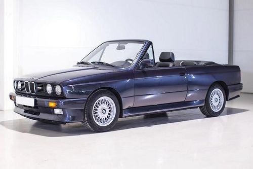 Mê mẩn 'siêu phẩm' BMW M3 Convertible 1989 phục chế chính hãng