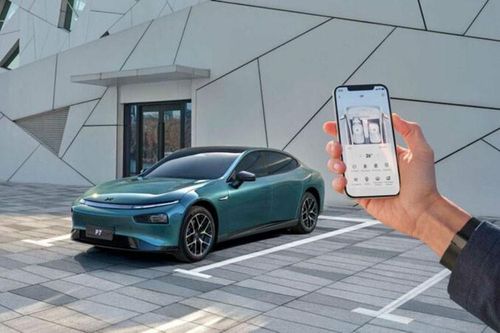 Xpeng P7i 2023 hạng sang chạy 702km/lần sạc, 'đối thủ' Tesla Model 3