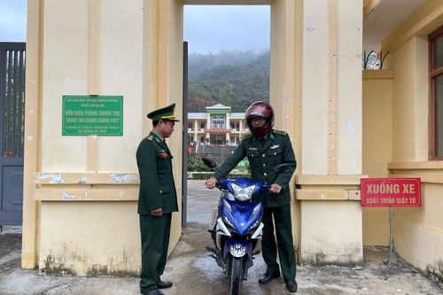 Nâng cao ý thức chấp hành kỷ luật, pháp luật, đảm bảo an toàn giao thông cho quân nhân