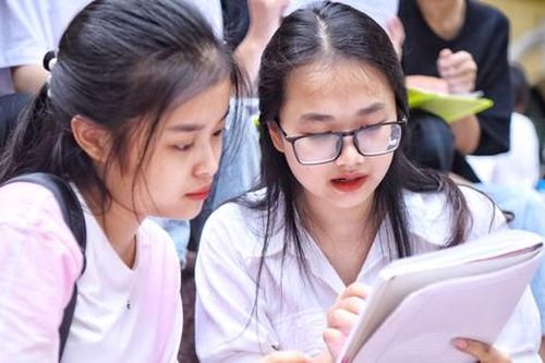 Ngôn ngữ Anh là ngành học thế nào, nhiều cơ hội việc làm hay vô dụng?
